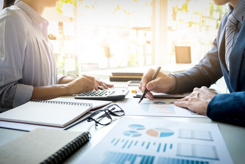Accountants transitioning to virtual offices for flexible remote work.
